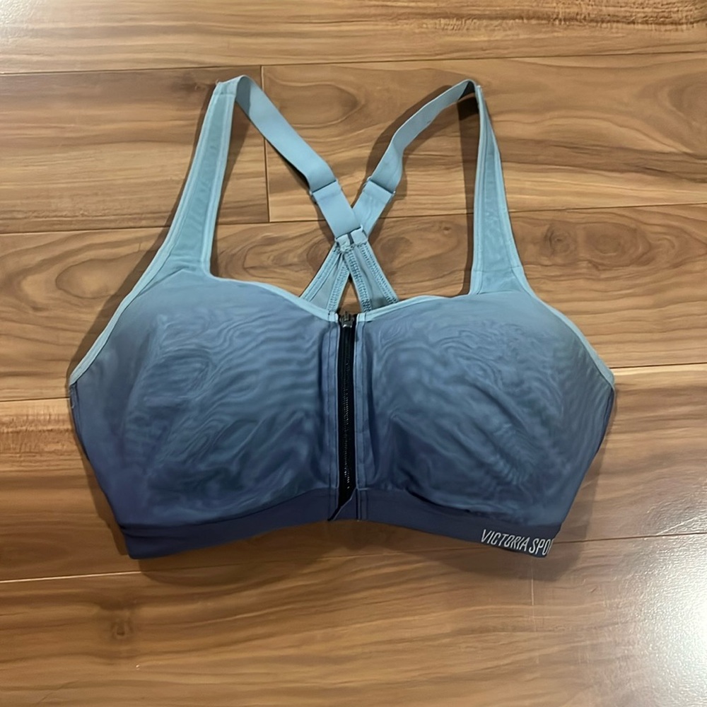 Knock out front close by Victoria’s Secret